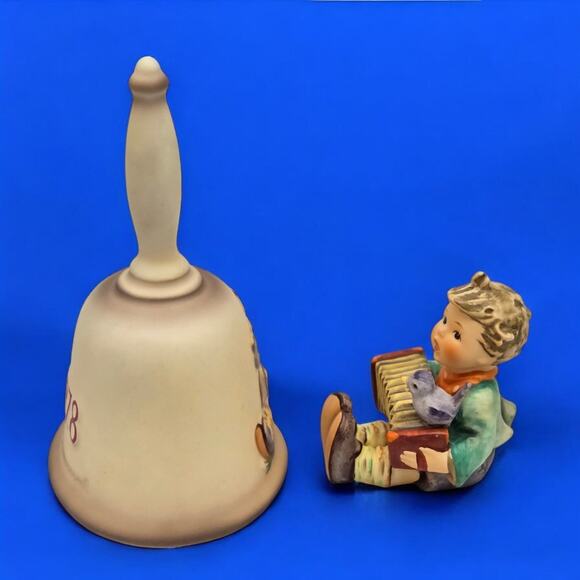 #110 Hummel TMK-5 Let's Sing Boy Figurine & 1st Ed. 1978 bas-relief Goebel Bell - Picture 14 of 16